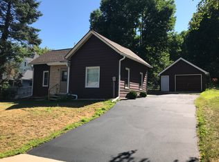 316 Oak St, Manawa, WI 54949