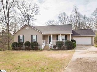 122 Robinwood Ln, Pelzer, SC 29669