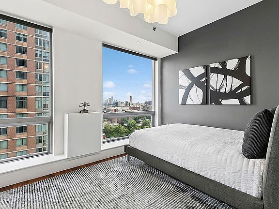 2nd image of 150 Myrtle Ave APT 1502