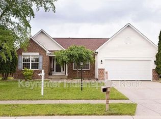 1222 Thornmeadow Cir, Greenwood, IN 46143