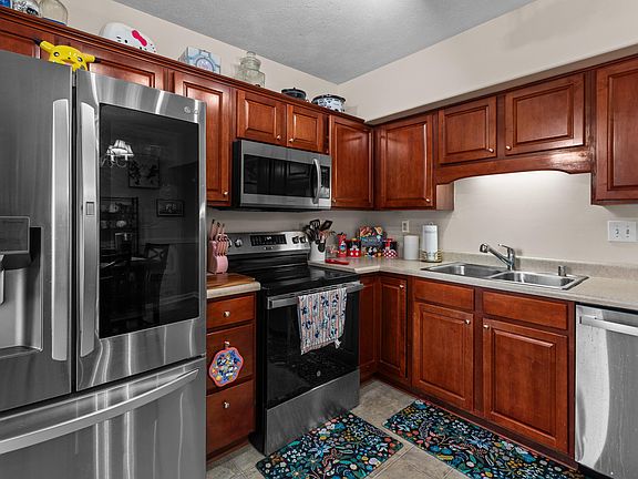 5th image of 793 Rambling Creek Dr