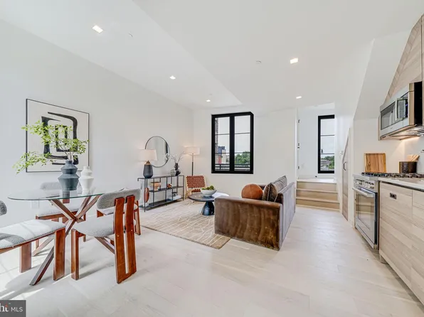 2907 Newark St NW, Washington, DC 20008