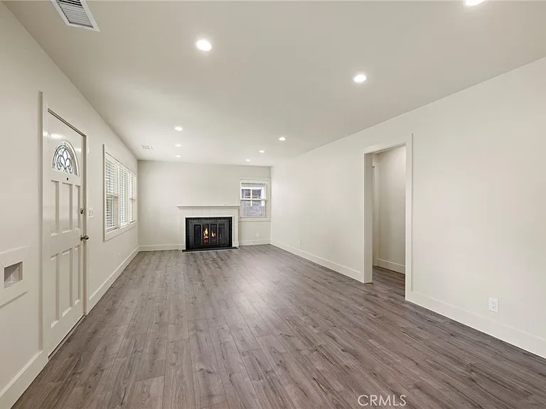 443 S Devon Rd — Photo 2
