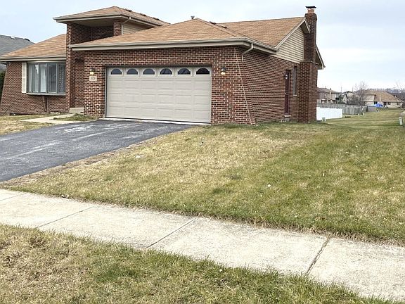 2nd image of 5120 W 190th Pl