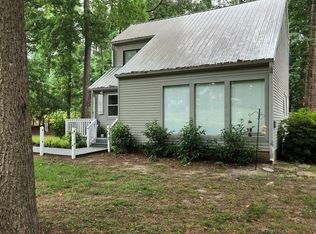 3424 Dogwood Dr, Raleigh, NC 27604