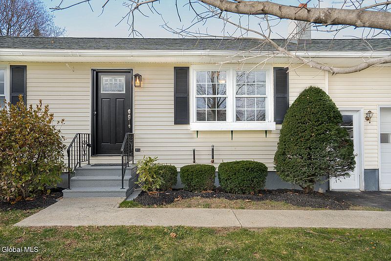 5th image of 39 Galesville Road