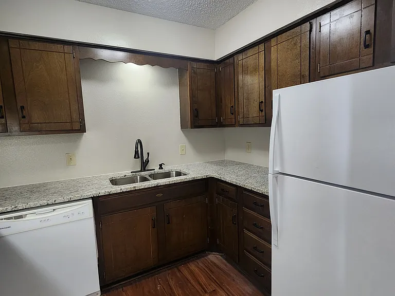 1400 N Perkins Rd #F44 — Photo 6