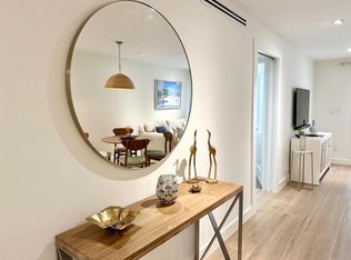 72 7th St S APT 112, Naples, FL 34102