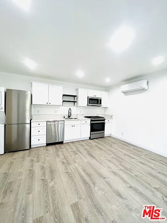 1 bed, 1.0 bath, 525 sqft, $2,250 — Photo 4