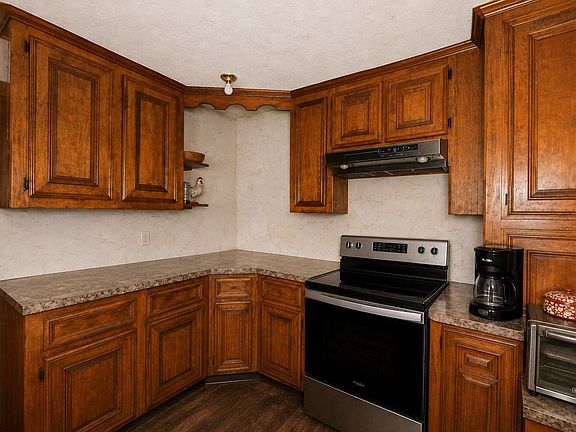 5th image of 10246 Flaxman St