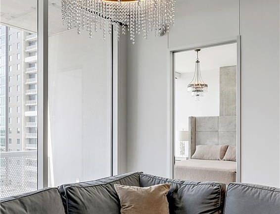 5th image of 301 West Ave #1507