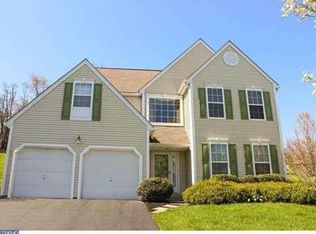 518 Larkins Bridge Dr, Downingtown, PA 19335
