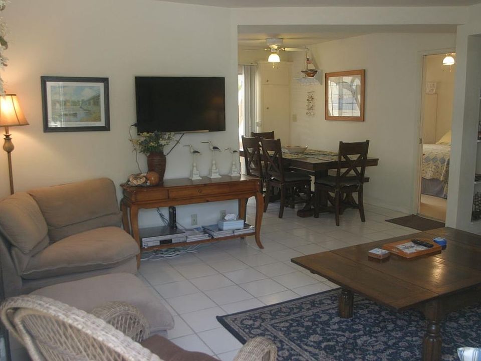 Living Room with flat screen TV-Dish Hopper