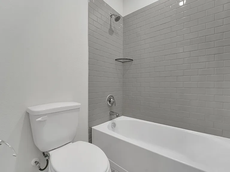 2905 Cantoni Crk — Photo 18