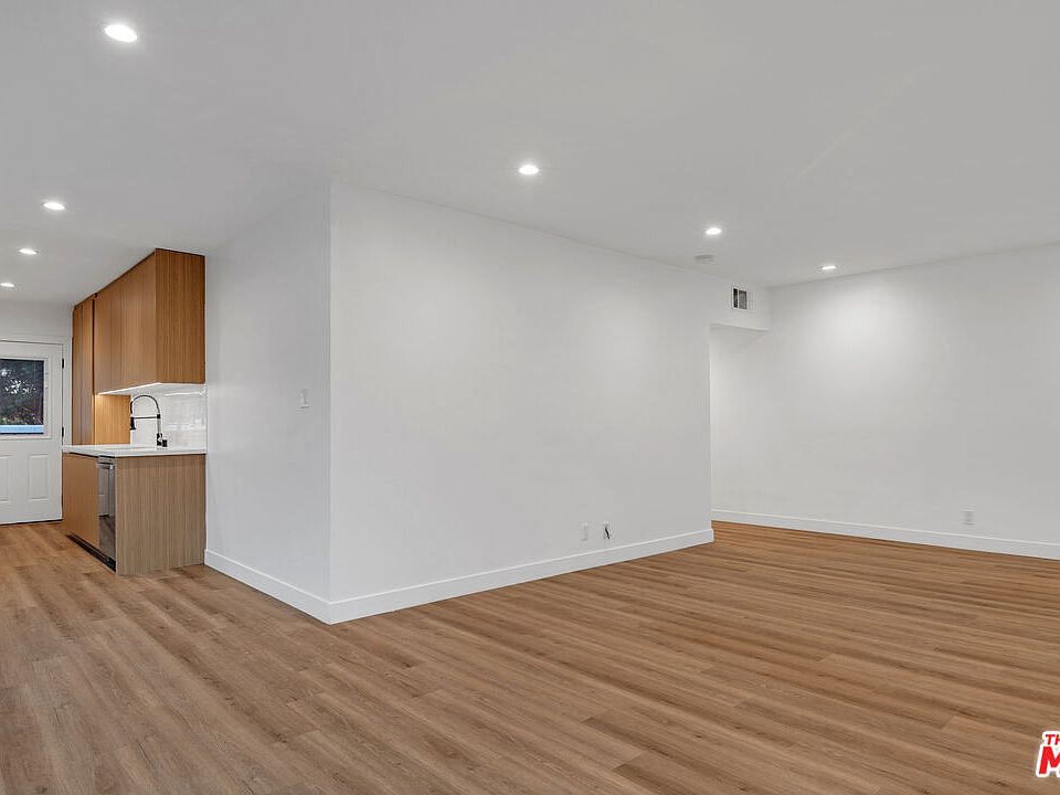 1st image of 950 Havenhurst Dr APT 3