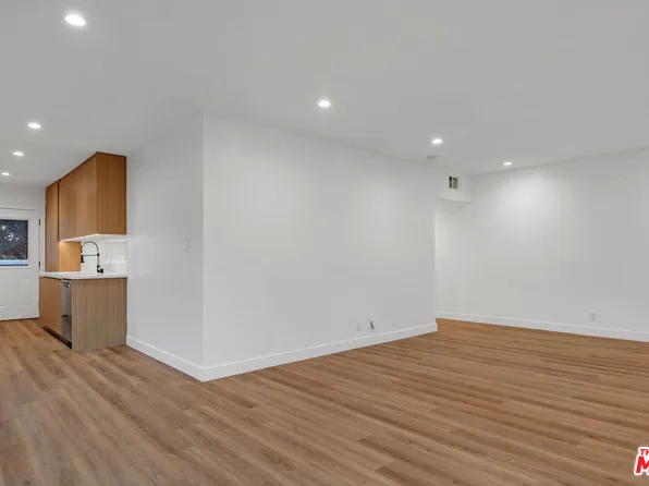 950 Havenhurst Dr APT 3, West Hollywood, CA 90046