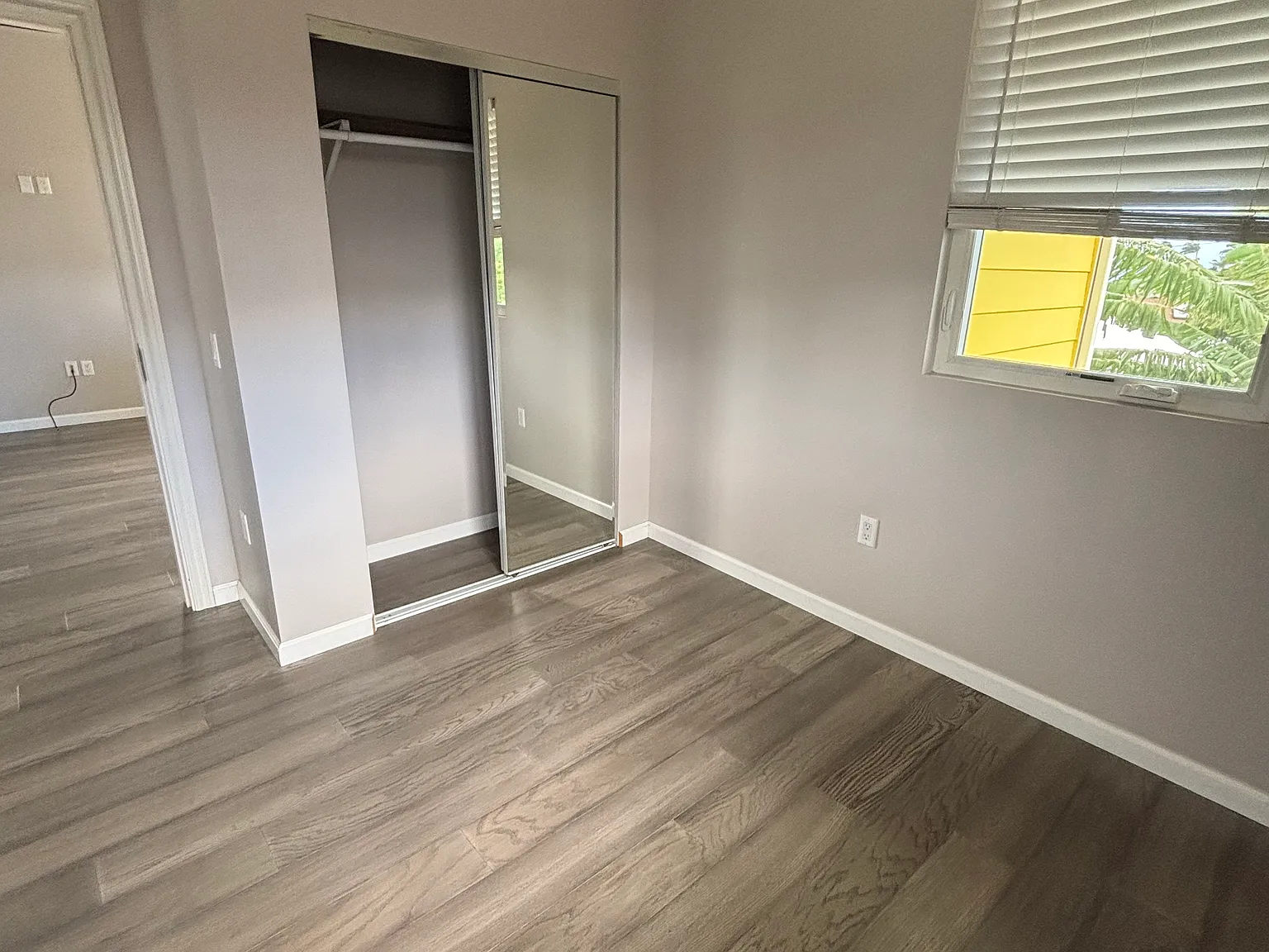 2 bed, 600 sqft, $2,880 — Photo 3