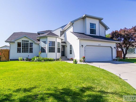 2nd image of 279 Williamsburg Cir