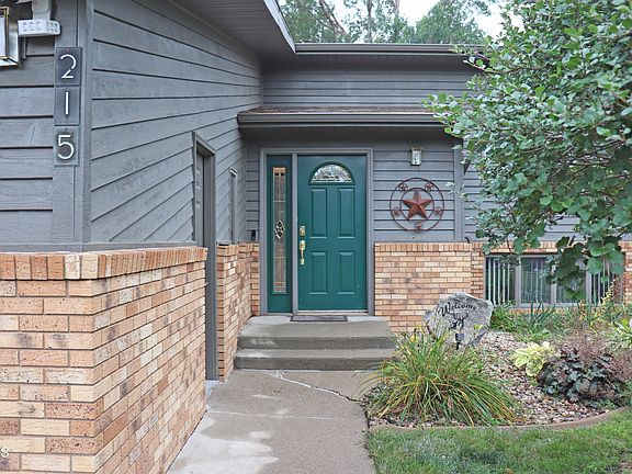 2nd image of 215 Laredo Dr