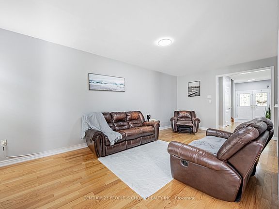 3rd image of 118A Manse Rd