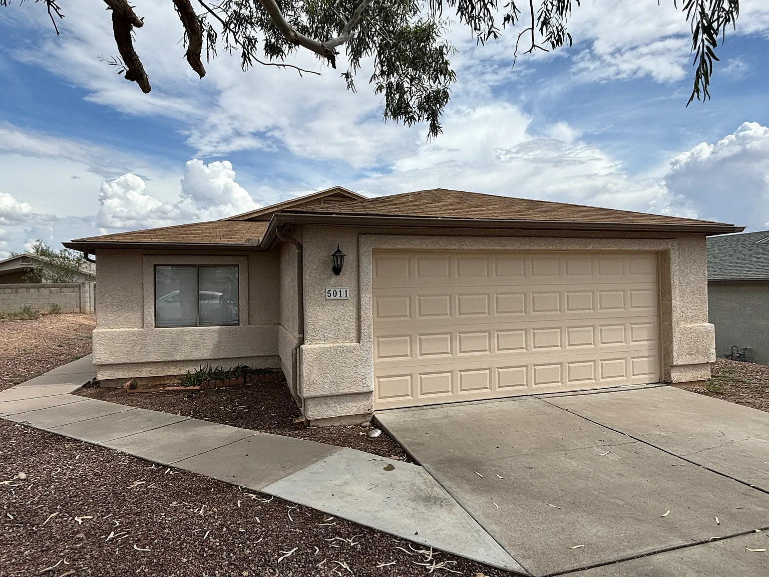 3 bed, 1329 sqft, $1,750 — Photo 1
