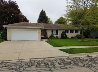 1503 E 19th St, Sterling, IL 61081