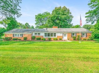 8825 N Beck Rd, Plymouth, MI 48170