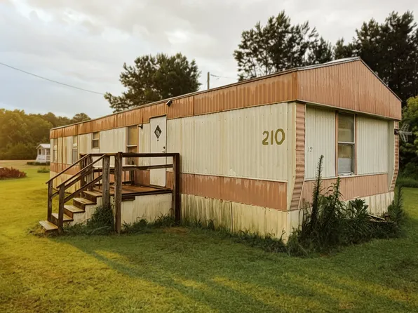 210 Stanley Rd, Caledonia, MS 39740