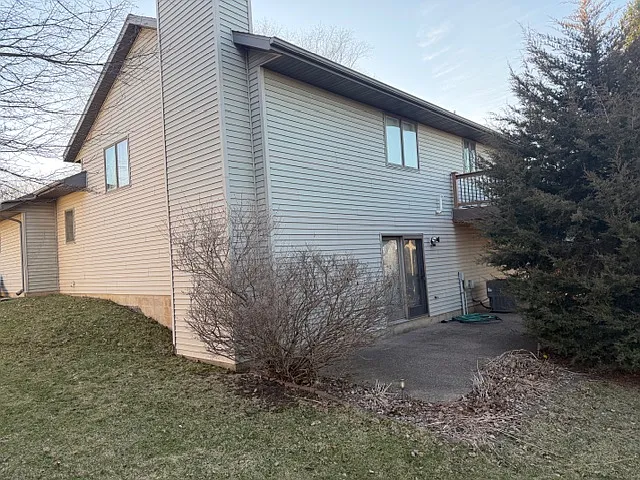 4500 Stratford Ln NW — Photo 3