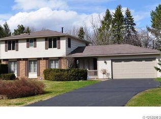 424 Garnsey Rd, Fairport, NY 14450