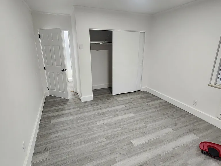 1307 Frederick Rd — Photo 8