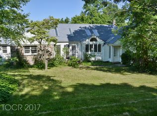 16 Summit Ter N, Kinnelon, NJ 07405