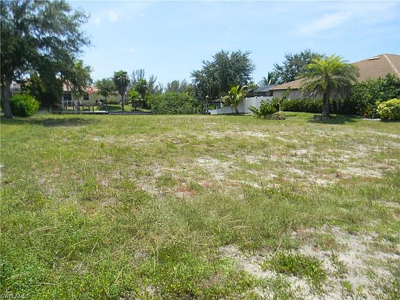 3rd image of 440 NW 38th Pl
