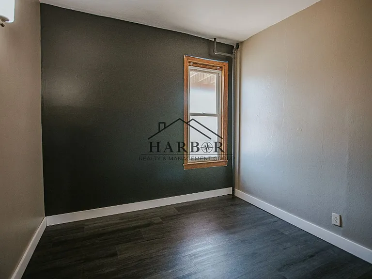 24 W Main St #2 — Photo 9