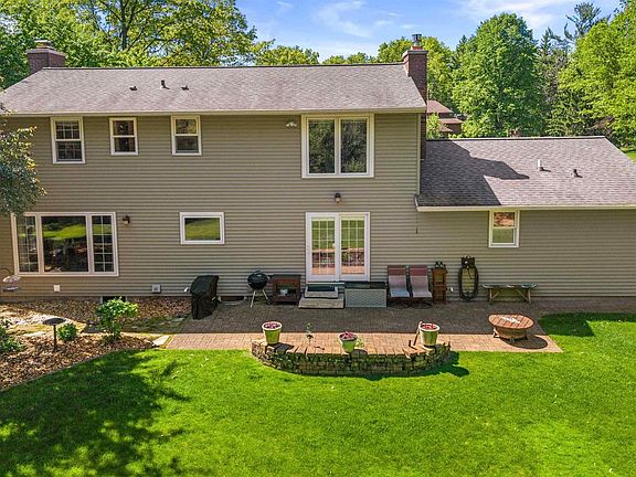 3rd image of 4732 BARBARAS LANE