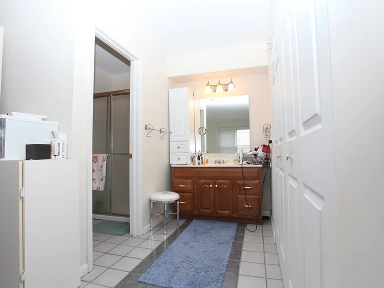 1245 N Regency Dr — Photo 14