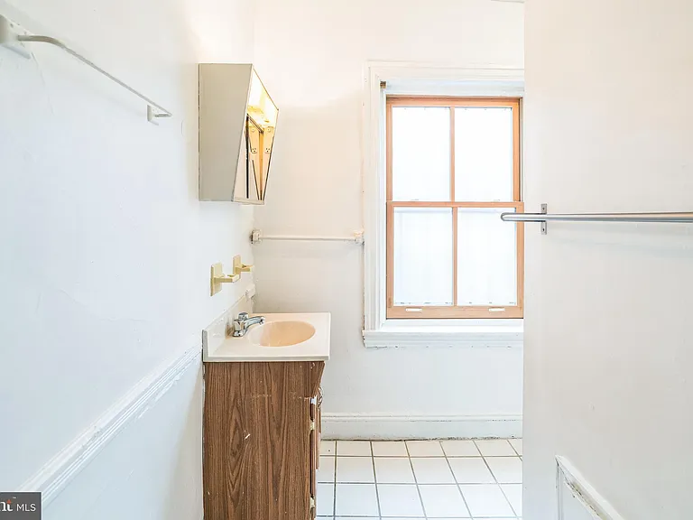 2116 Walnut St #3R — Photo 6