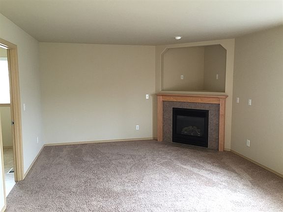 5th image of 18538 96th Ave E