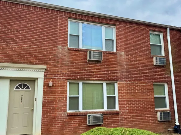 60 Fox Rd, Edison, NJ 08817