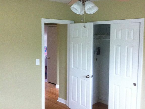 3rd image of 1065 50th Ave N
