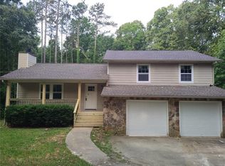 107 Lake Ridge Rd, Newnan, GA 30263