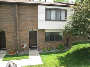 106 Springwater Ct, Coraopolis, PA 15108