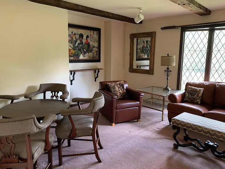 208 Tanglewood Dr — Photo 32