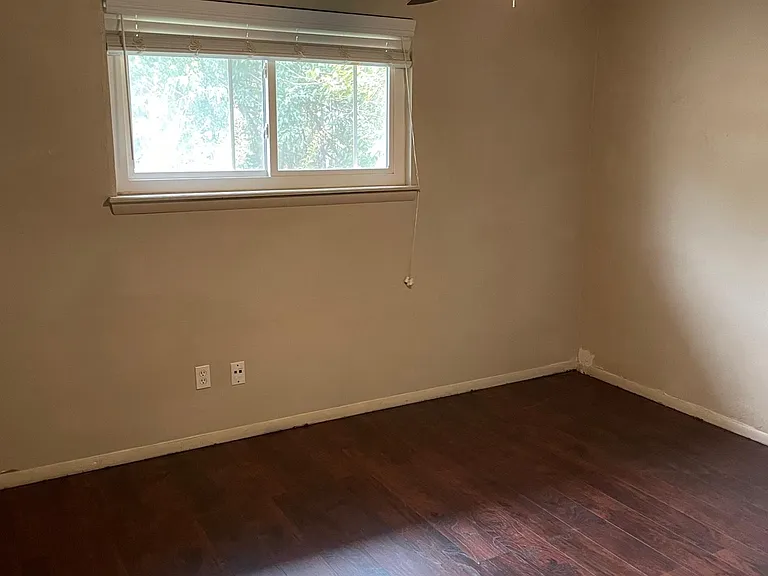 640 Reynolds Rd — Photo 16