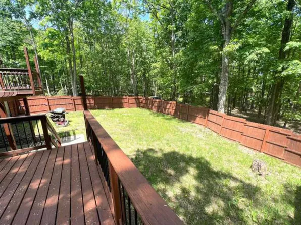 17 Cougar Dr, White Haven, PA 18661