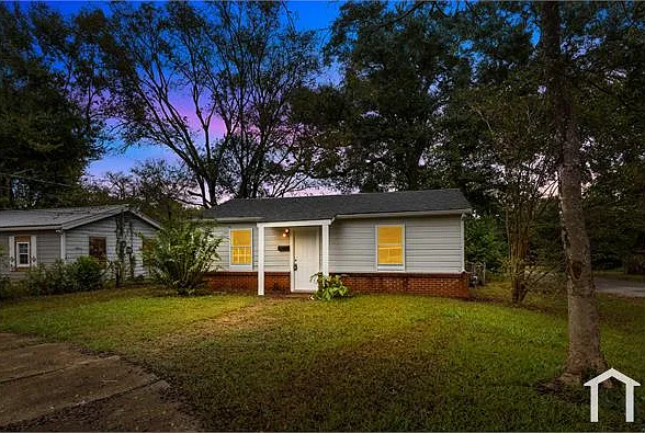 4010 Vandiver Ct — Photo 1