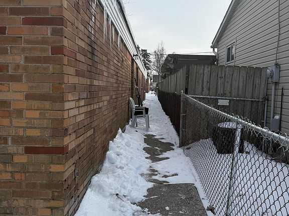 3rd image of 1532 Liberty St