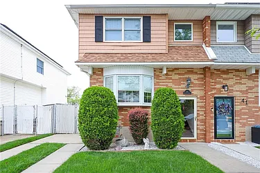 43 Winchester Avenue