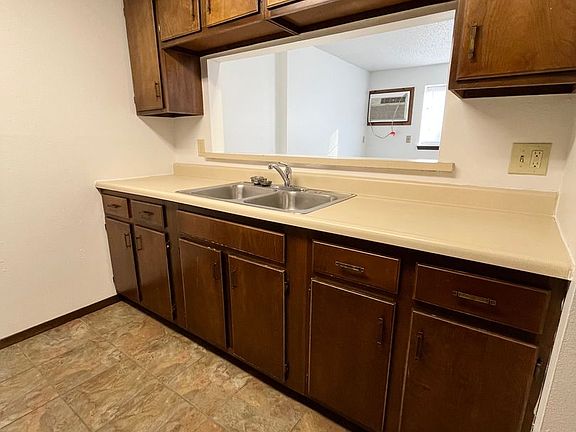 5th image of 1009 W 26th St #3