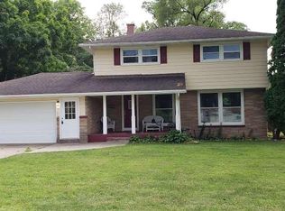 1502 Bell Rd, Niles, MI 49120